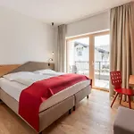 Apartahotel Ursprung 4*