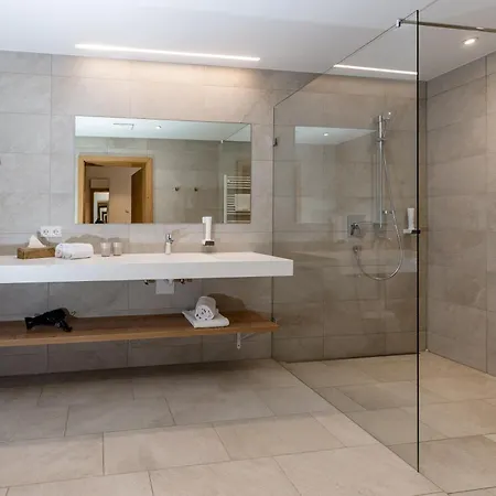 Aparthotel Ursprung 4*