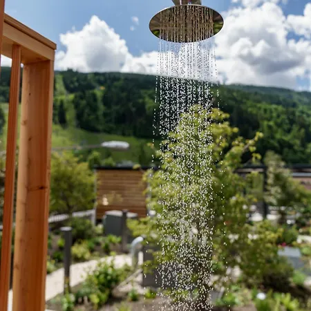 Apartahotel Ursprung 4*