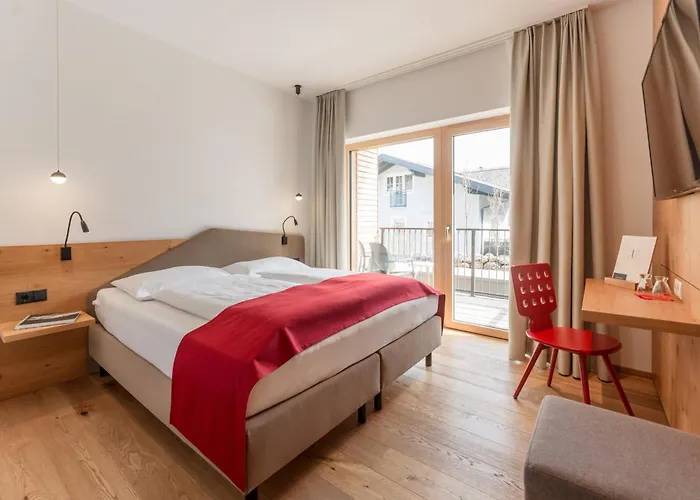 Apartahotel Ursprung 4*